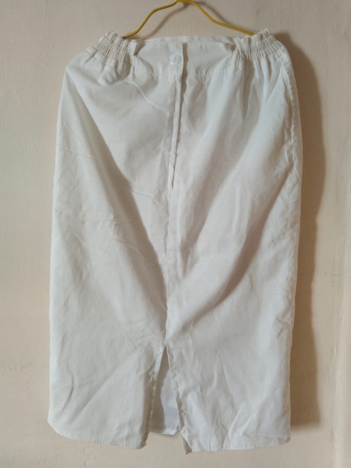 Minimalist White Buttoned Midi Skirt