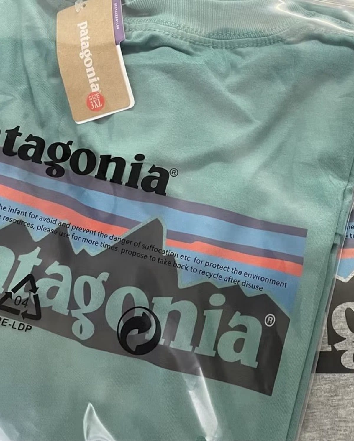 Patagonia Patagonia Graphic T-Shirts - Photo 6