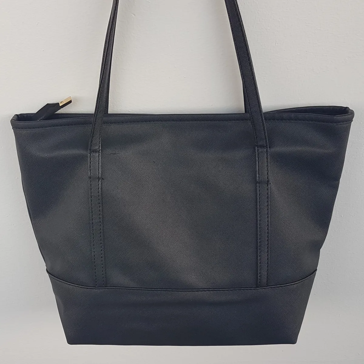 Kate Spade Kate Spade Tote Bag, New York, Cool Handbag, Luxury Living, Shoulder Sling, Cosmopolitan, Duffel, Spacious Carrier, Urban Style, Haute Couture, Chic Designer Hand Carry, Pop Culture, Sophistication, Streetwise, Everyday Bag, Cult Street Fashion - Photo 6