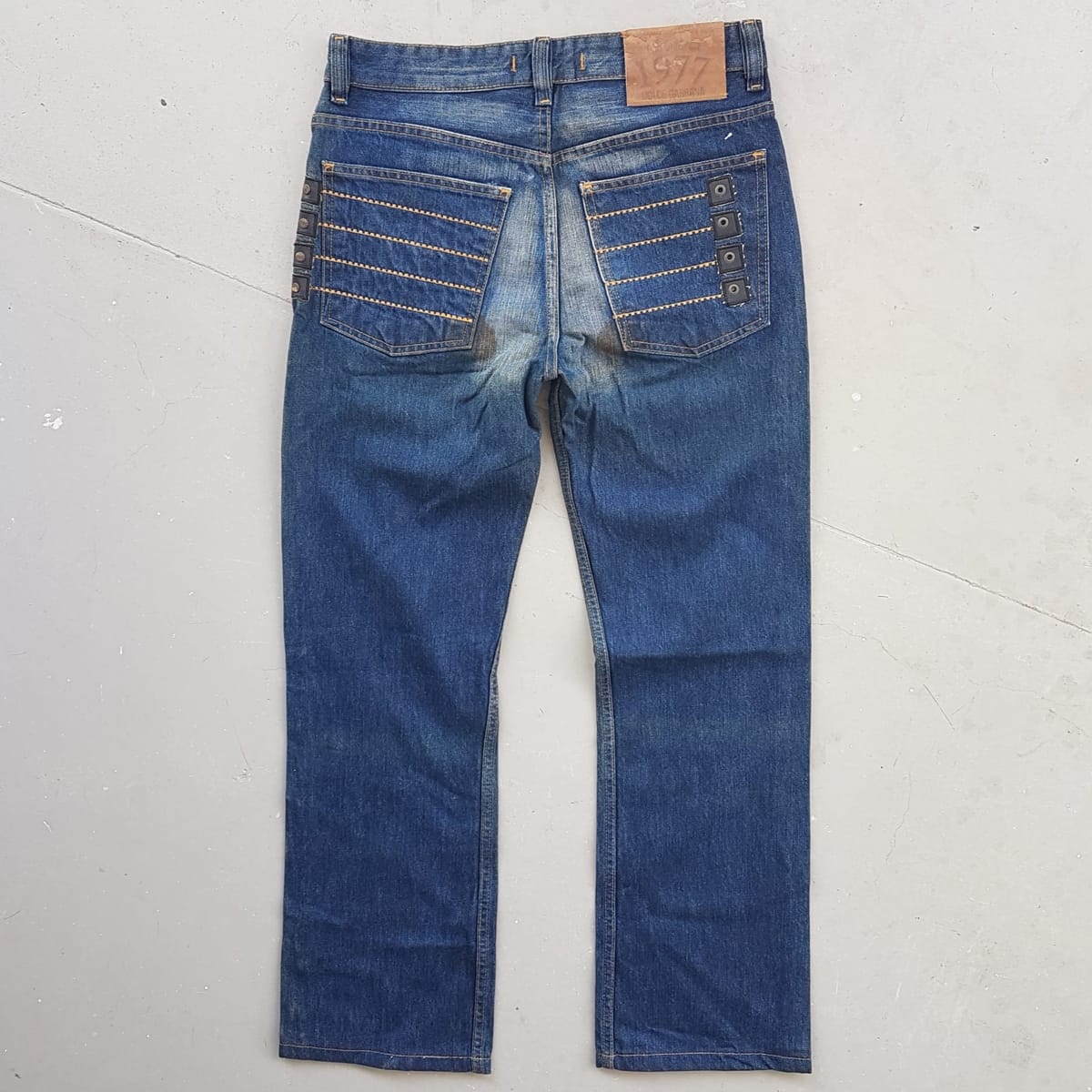 Dolce & Gabbana Retro DOLCE & GABBANA Denim Jeans, Made in ITALY, Cool D&G 1977 Bottoms, Size 30, Cosmopolitan, Sleek ITALIAN Designer Wear, Streetwise, Sophistication, Nostalgic Appeal, Vintage Pants, Timeless Classic, Luxury Living, Pop Culture, Cult Street Fashion - Photo 2