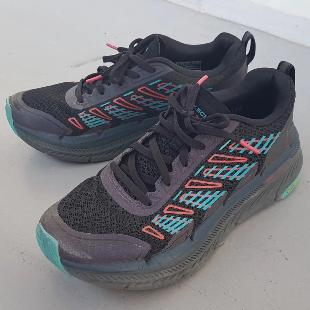 Skechers Original SKECHERS Designer Shoes, US 8, UK 7, EU 41, CN 26, Tokyo Nite Owl Sneakers, Glow in the Dark, Cosmopolitan, Hyper Pillars, Air-Cooled, GOGA Mat, Max Cushioning, Lightweight, Sophistication, Timeless Appeal, Urban Style, Cult Street Fashion - Photo 5