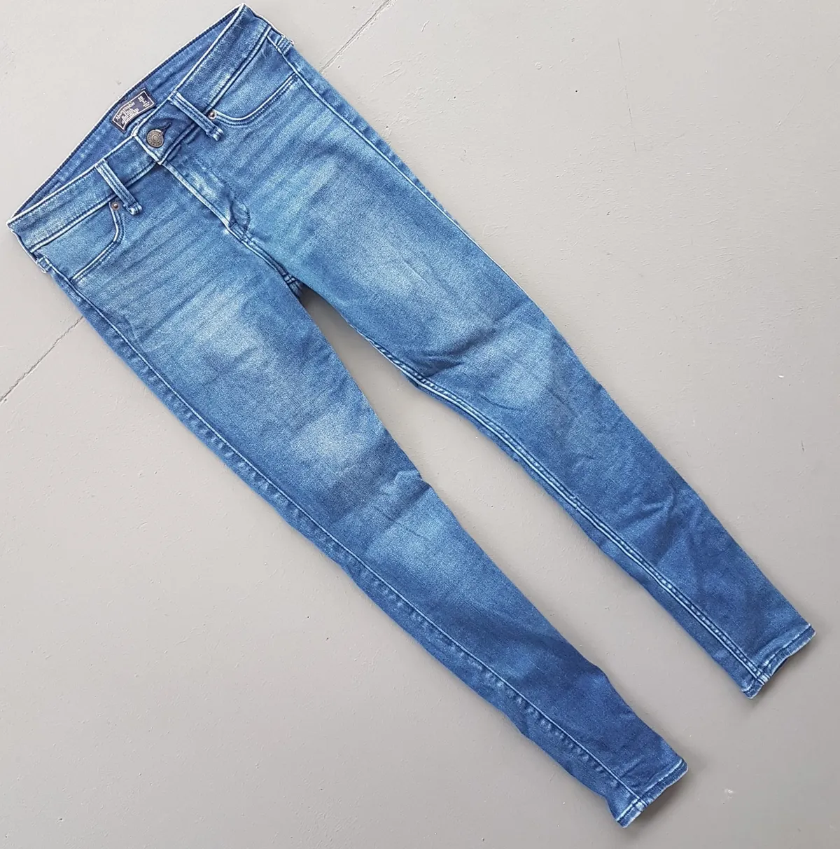 Abercrombie & Fitch Abercrombie & Fitch Denim Jeans, Harper Low Rise Jean Legging, Cosmopolitan, Cool Stretchable Sexy Bottoms, Size 26, Original AF Skinny Model, Bootcut Jeans, Sophistication, Streetwise, Pop Culture, Hip Hop, Rock Star, Timeless Classic, Urban Style - Photo 3