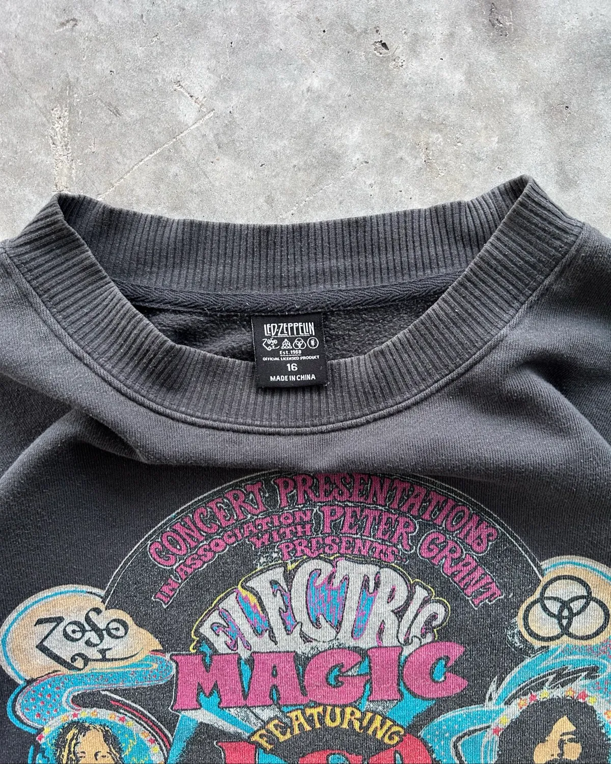 Led Zeppelin Retro Led Zeppelin Graphic Sweatshirt - Photo 3