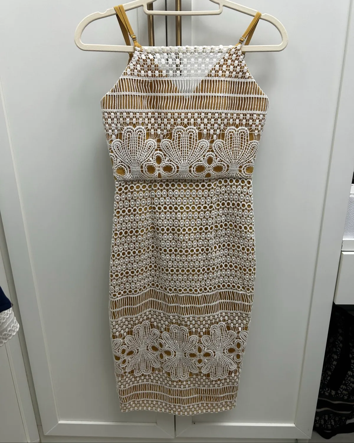 Love, Bonito Love, bonito lace crochet dress
