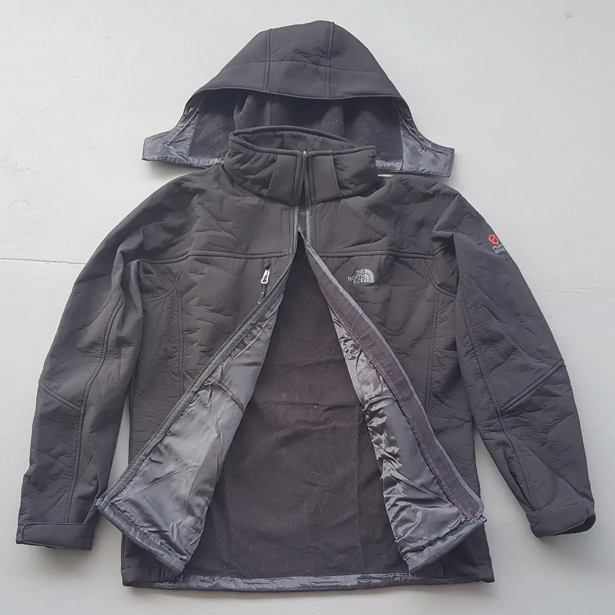The North Face The North Face Softshell Jacket, Flight Series, RETAIL $180, Detachable Hoody, Cool High Collar, 2XL Zip-Up Coat, 3 Zipper Pockets, Fleece Lining, Cosmopolitan, High Performance, Essential Travel Outerwear, Luxury Living, Winter Holidays - Photo 2