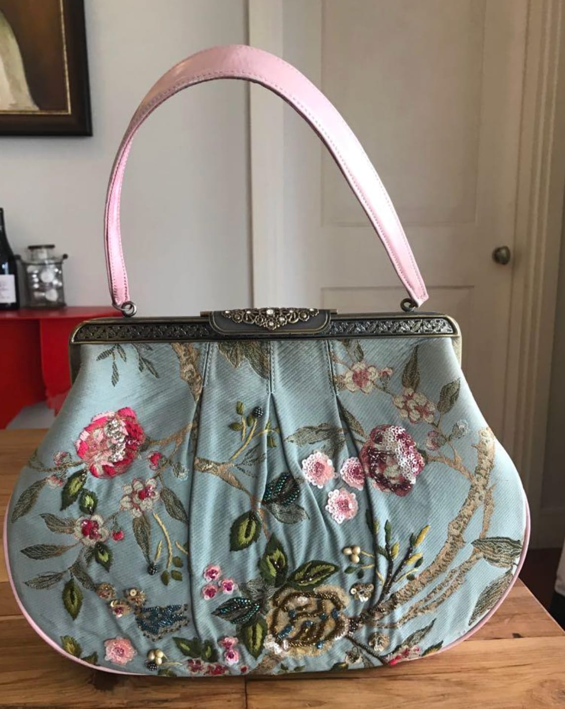 Chic Embroidered Floral Handbag