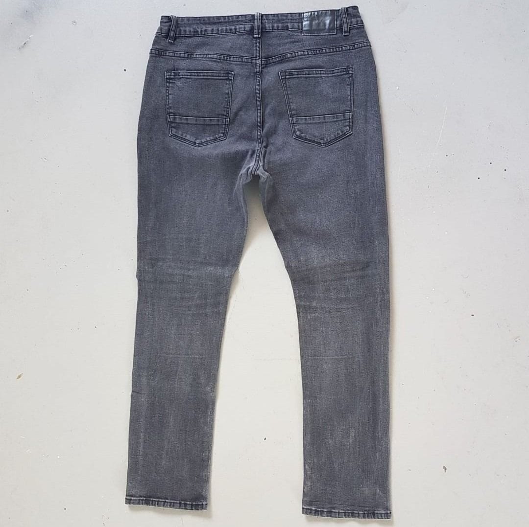 Chic Black Stretchable Garage Denim Jeans (W33)