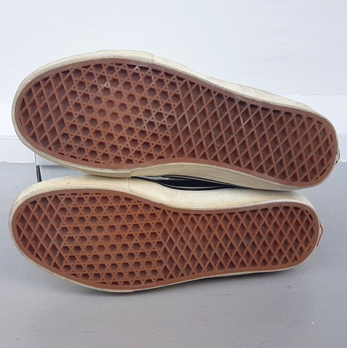 VANS Original VANS Designer Sneakers, SK8-HI Skateboarding Model, Cool Black & White Ankle-Top Shoes, Cosmopolitan, Old Skool Pro, US 11, UK 10, EUR 44.5, CM 29, OFF THE WALL, POP CUSH, Streetwise, Sophistication, Roadster, Pop Culture - Photo 8