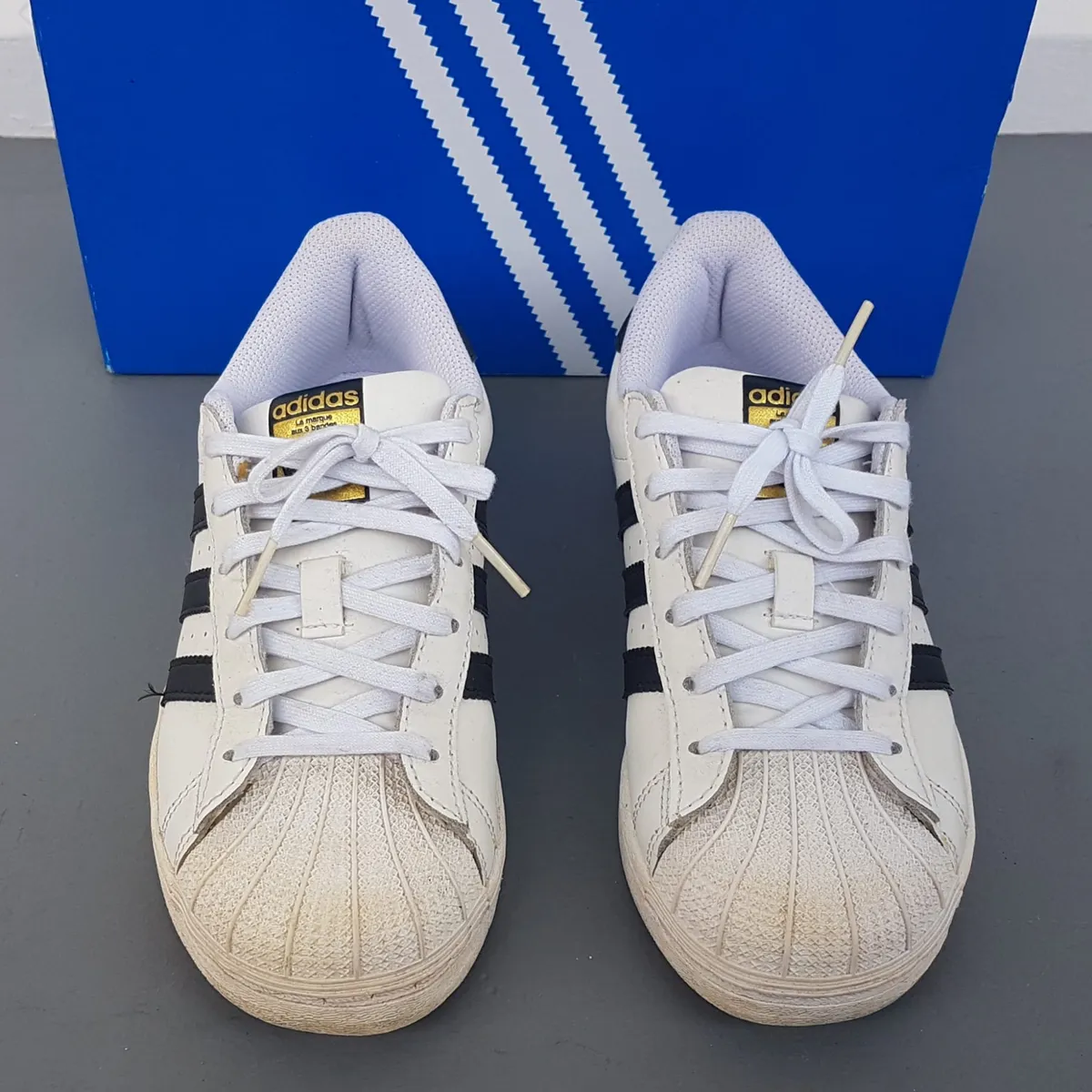 Adidas Original Adidas Superstar Sneakers, Black & White Leather Shoes, Cosmopolitan, US 3, UK 2.5, EUR 35, Signature White Shell Toe, Sophistication, Streetwise, Pop Culture, Hip Hop, Rock Star, Roadster, Cult Street Fashion, Timeless Appeal, Everyday Shoes - Photo 7