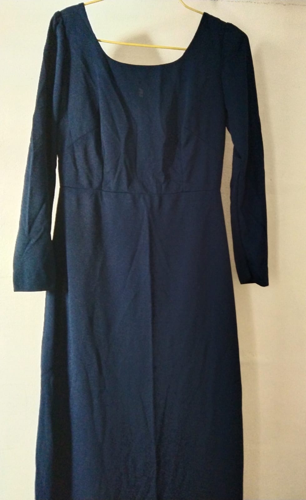 Elegant Navy Maxi Dress with Long Sleeves