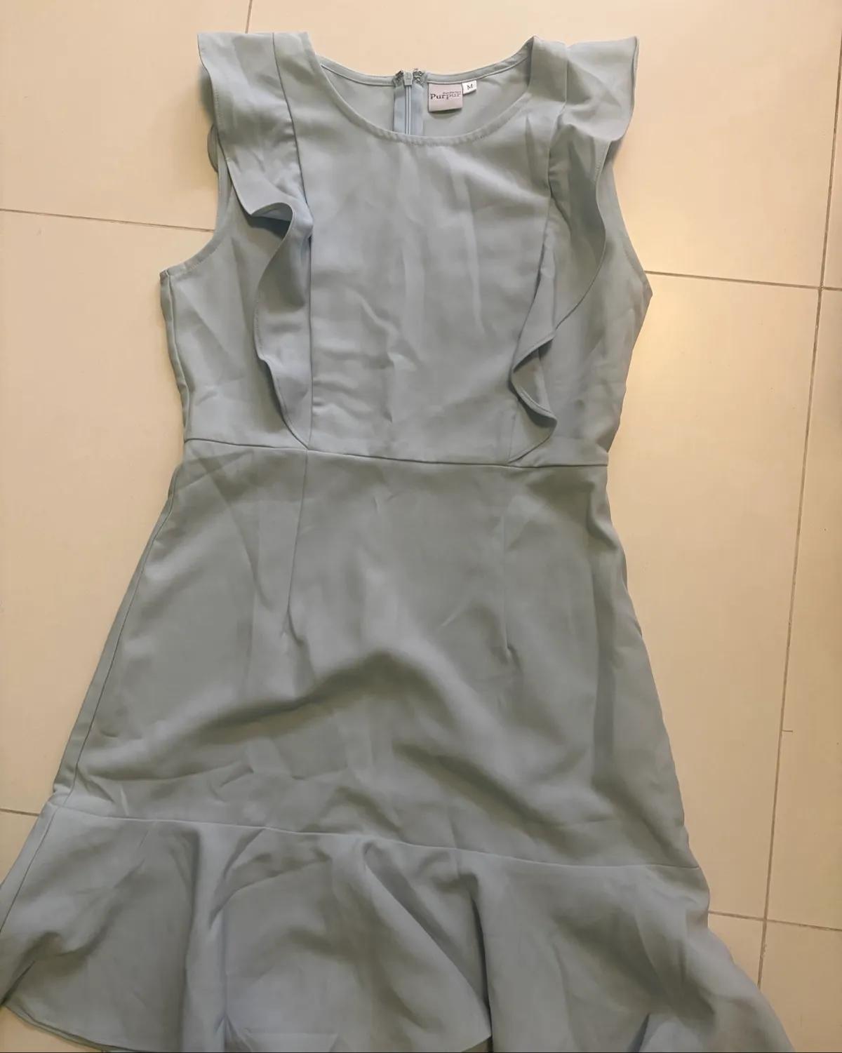 Purpur Chic Pastel Ruffled Dress