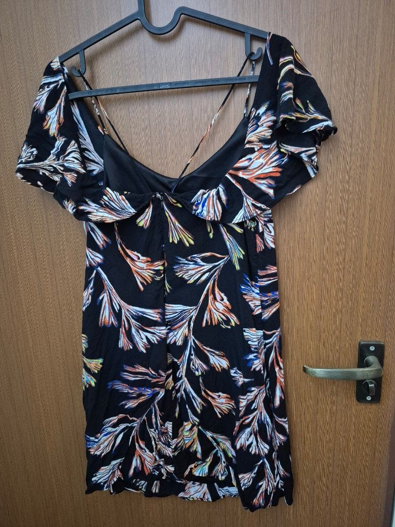 Love Bonito Love Bonito Black Floral Dress - Size S 💐✨ - Photo 2