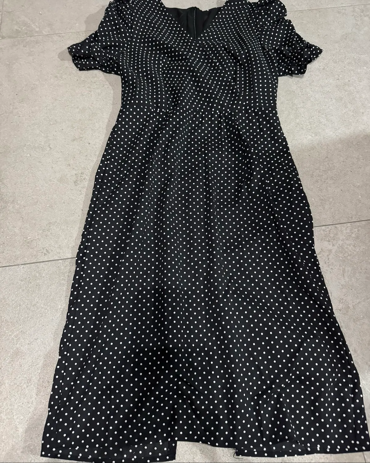 Chic Polka Dot Midi Dress