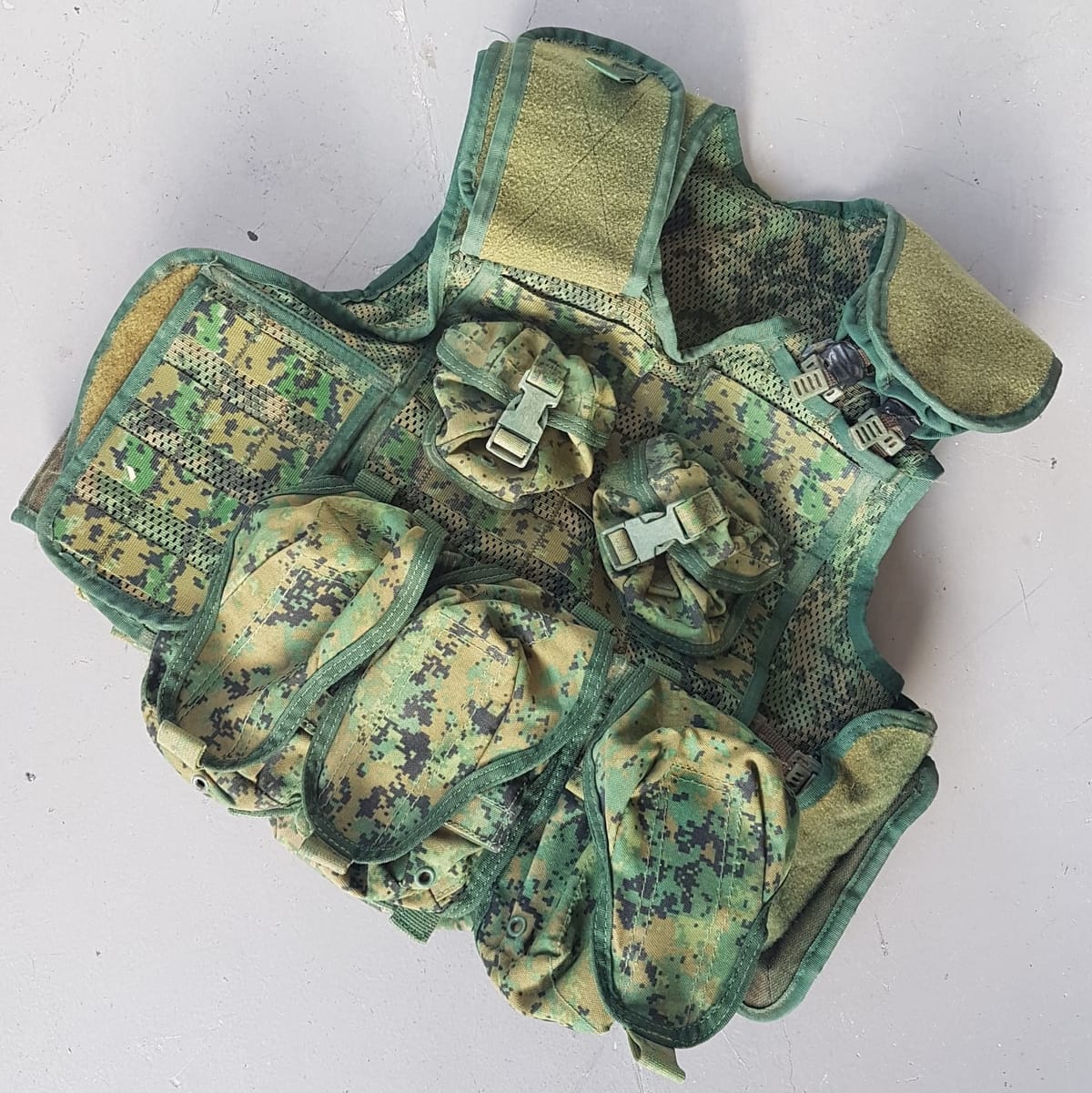 Retro LBS, Hip Belt Harness, Combat SBO, Load Bearing System, Airsoft, Cosplay, Reservists, Movie Props, Military Tactical Chest Rig Vest, Integrated Load Bearing Vest, Vintage ILBV, Rare Collectibles, Souvenir Hunter, Decorative Display, Studio Exhibit, Showpiece - Photo 8