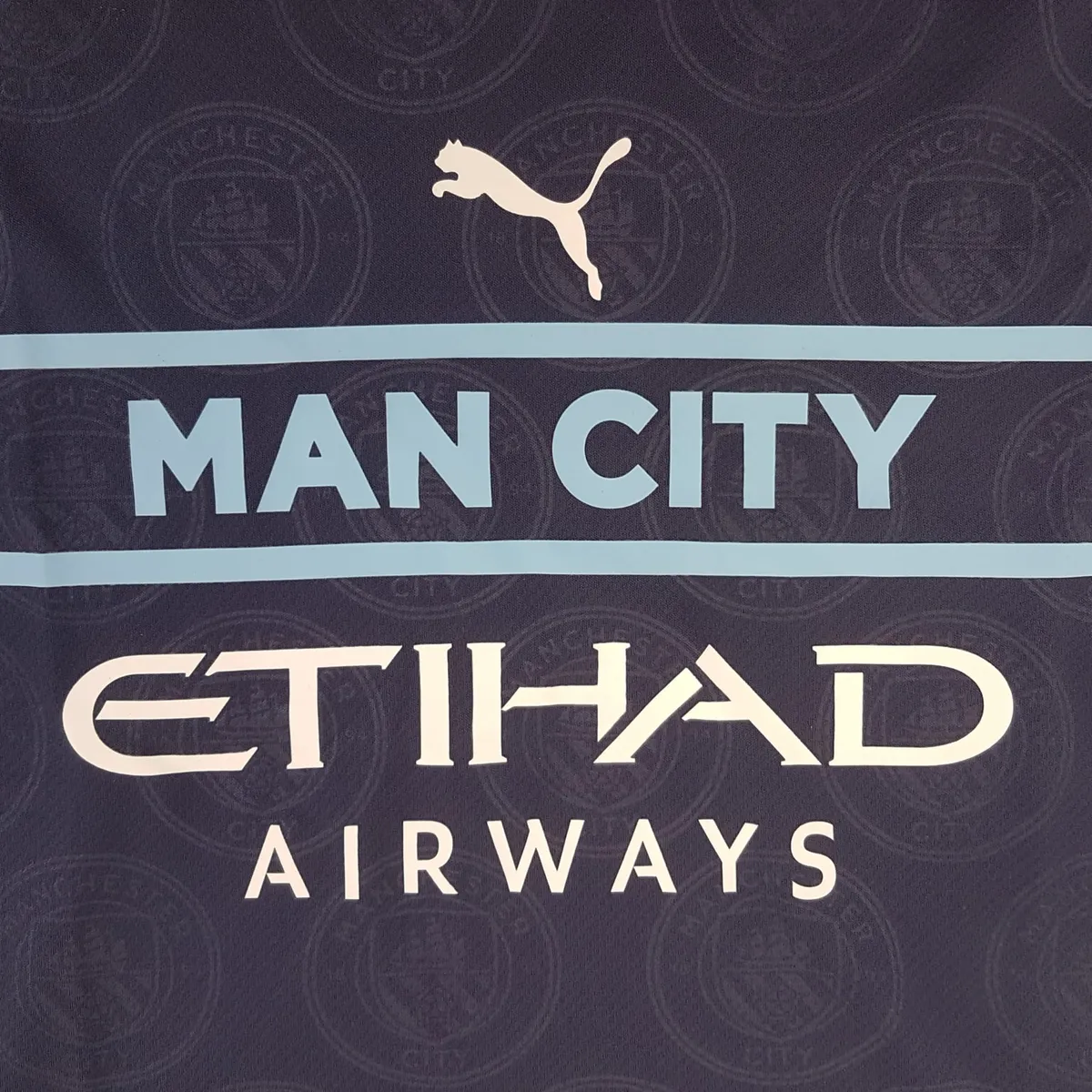 Puma Retro Manchester City Jersey, Original PUMA Top, Blue Shirt, Etihad Airways, NEXEN Tire, Cosmopolitan, Authentic Licensed Football Merchandise, Sophistication, Erling Haaland, Pep Guardiola, Pop Culture, Urban Style, Timeless Appeal, Cult Street Fashion - Photo 2