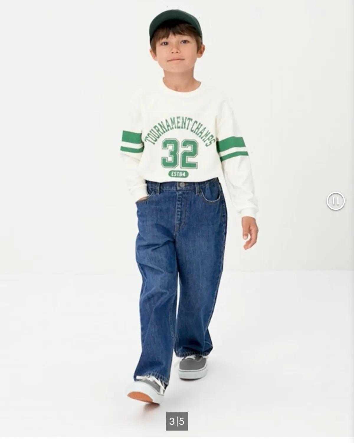 Uniqlo Kids Jeans in Dark Wash