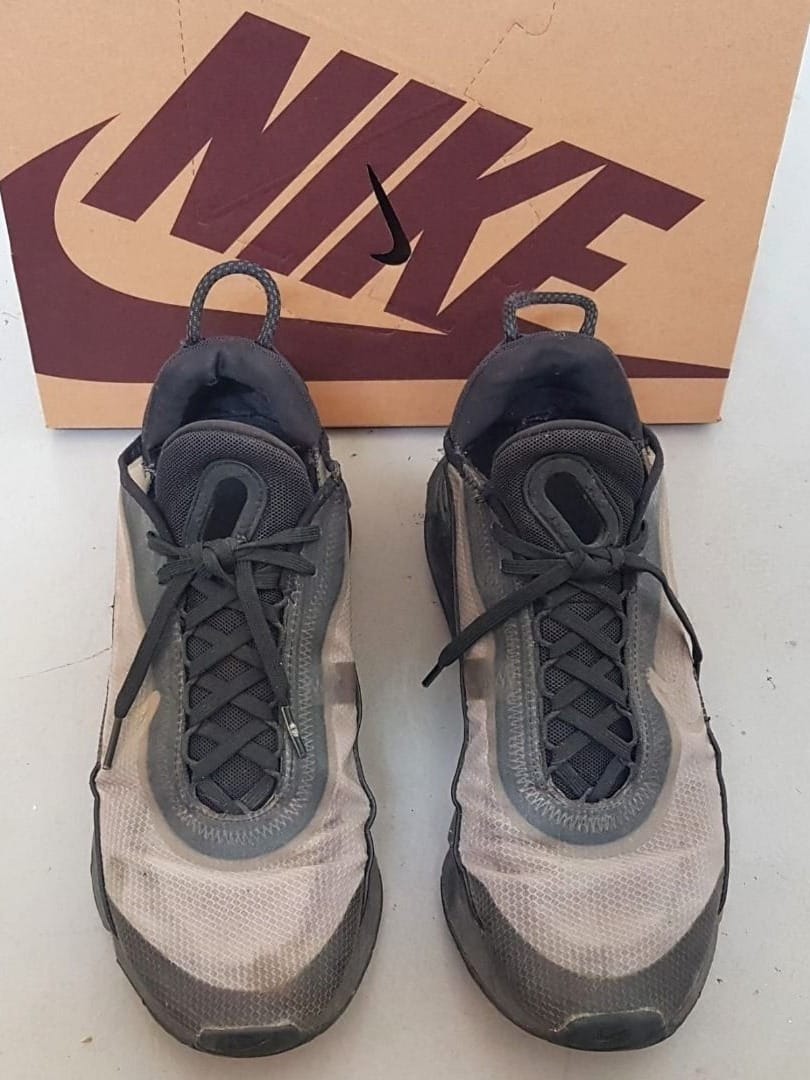 Nike Air Max 2090 Sneakers - Cool Black & Wolf Grey Vibes