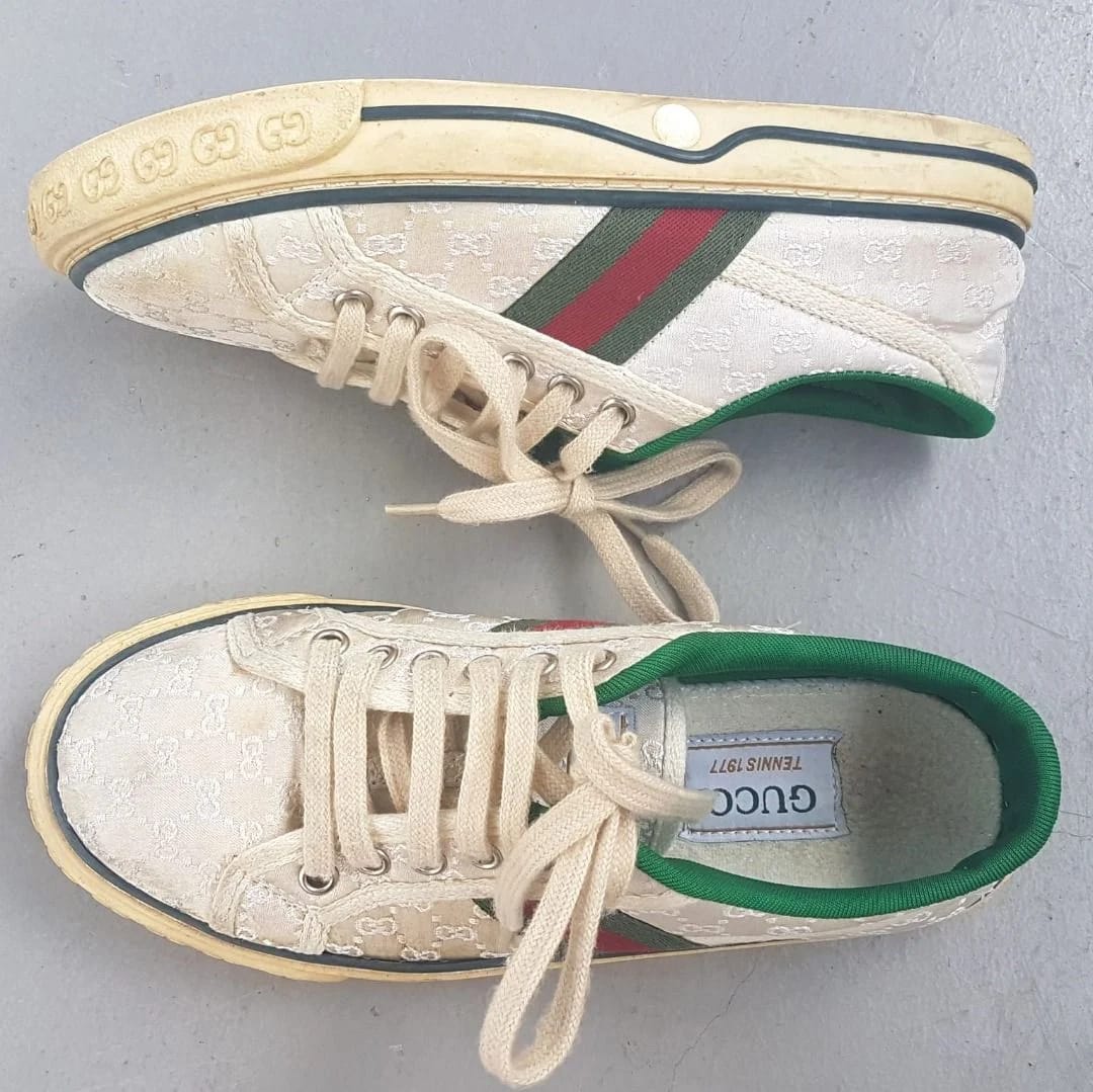 Luxury GUCCI Tennis 1977 Sneakers, made in ITALY, Size 37, Cool GUCCI Monogram, Retro Off-White Low-Cut Shoes, GUCCI Red & Dark Green Colors