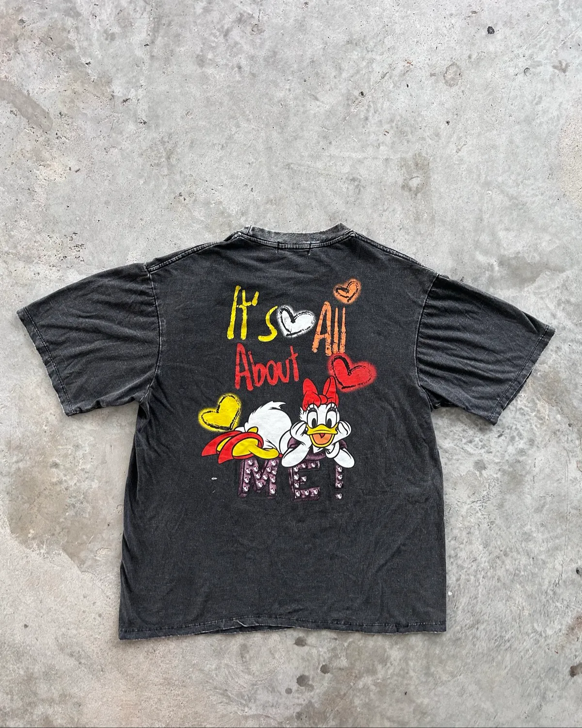 Disney Vintage Daisy Duck Graphic Tee - Photo 3