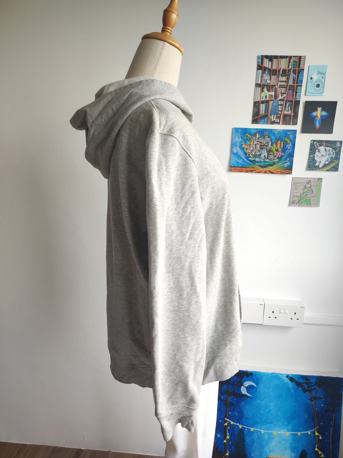 Classic GAP Grey Hoodie - Photo 2