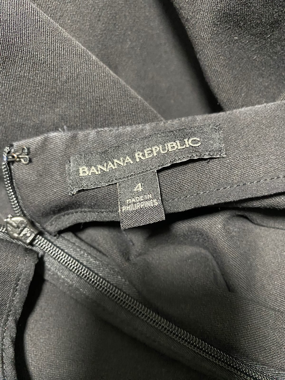 Banana Republic BANANA REPUBLIC Black Skirt (US 4) - Photo 4
