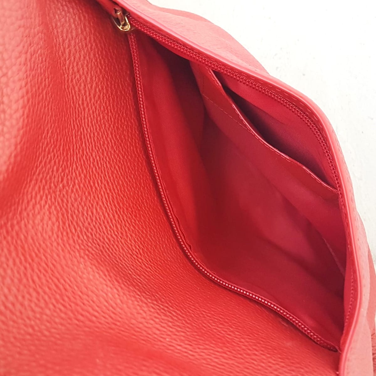 Tocco Toscano Original TOCCO TOSCANO Tote Bag, Duffel Bag, Cosmopolitan, Cool RED Leather Bag, Sleek Designer Handbag, Toscano from ITALY, Shoulder Sling, Sophistication, Luxury Lifestyle, Urban Style, Pop Culture, Cult Street Fashion, Timeless Appeal - Photo 7
