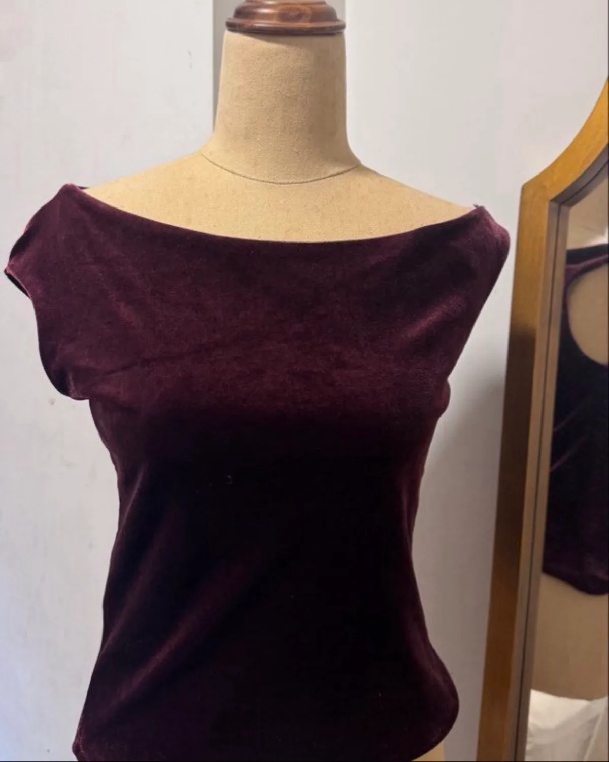 Mango Chic Burgundy Velvet Off-Shoulder Top