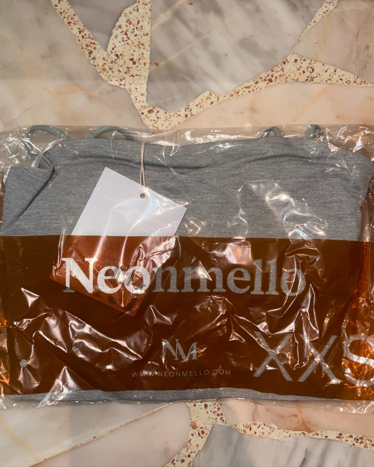neonmello grey padded top