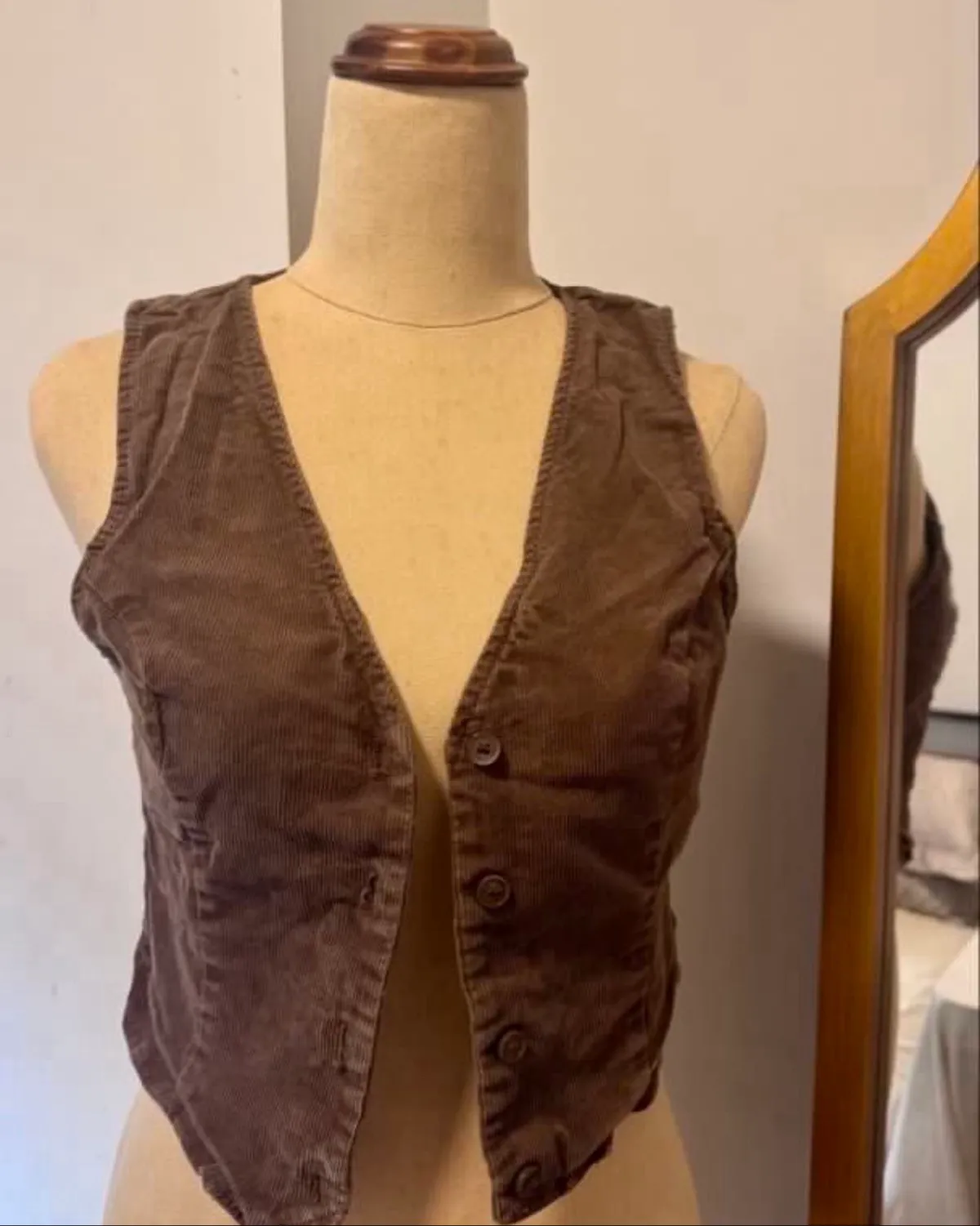H&M Vintage Corduroy Button-Up Vest - Photo 2