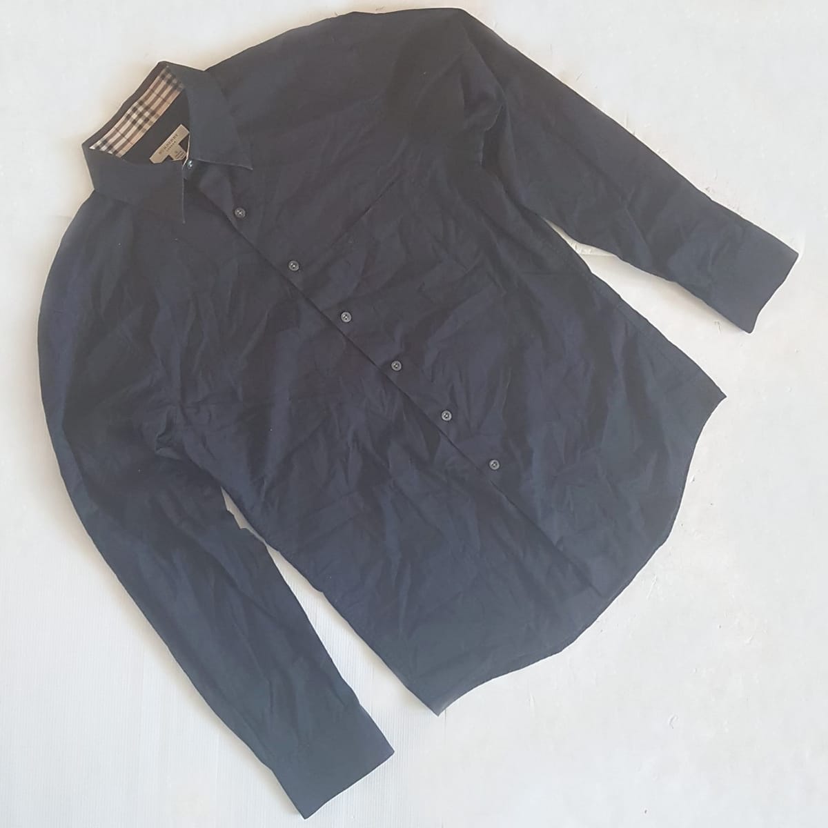 Burberry Original BURBERRY London Shirt, Classic BLACK Long-Sleeved Top, Cosmopolitan, Smart 7 Buttons Shirt, One Pocket, Japanese Inspiration, Luxury Lifestyle, Sleek Design, Sophistication, Streetwise, Timeless Appeal, Urban Living, Cult Street Fashion - Photo 4