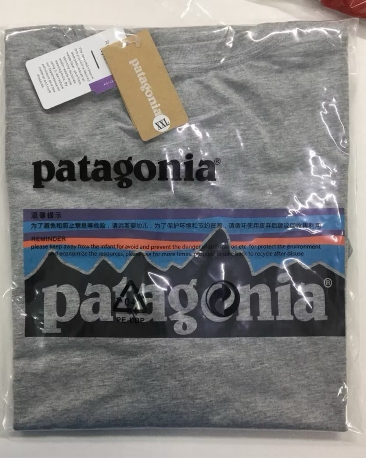 Patagonia Patagonia Graphic T-Shirts - Photo 3