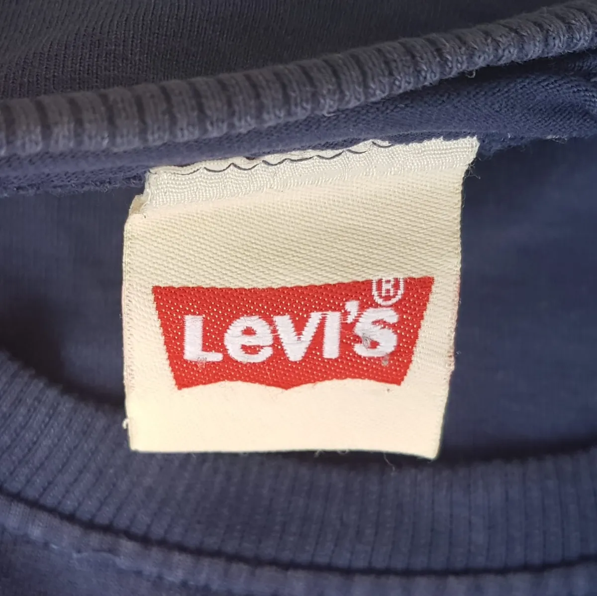 Levi's Vintage Levi’s Strauss T-Shirt, Retro Levi’s Graphic Tee, Cosmopolitan, Cool Blue Crew Neck Top, Iconic Red Batwing Logo, Red Tab Model, Urban Style, Pop Culture, Hip Hop, Rock Star, Sophistication, Streetwise, Everyday Fashion, Timeless Classic - Photo 3