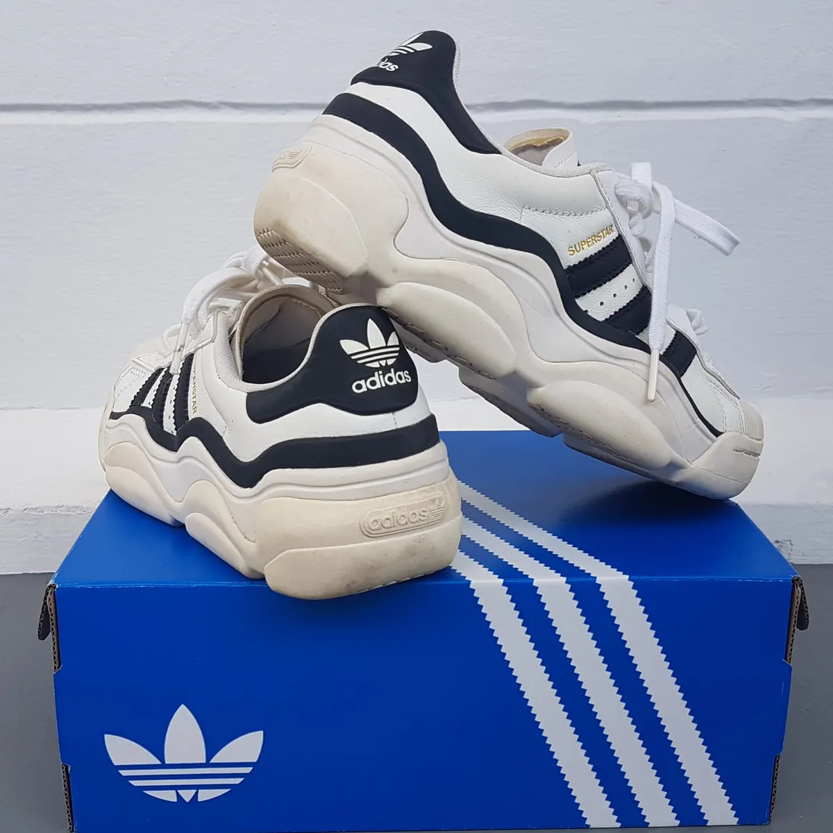 Adidas Original Adidas Superstar Millencon White & Black Chunky Sneakers, Leather Shoes, Cosmopolitan, US 5, UK 3.5, EUR 36, Signature White Shell Toe, Sophistication, Streetwise, Pop Culture, Hip Hop, Rock Star, Roadster, Cult Street Fashion, Everyday Shoes - Photo 10