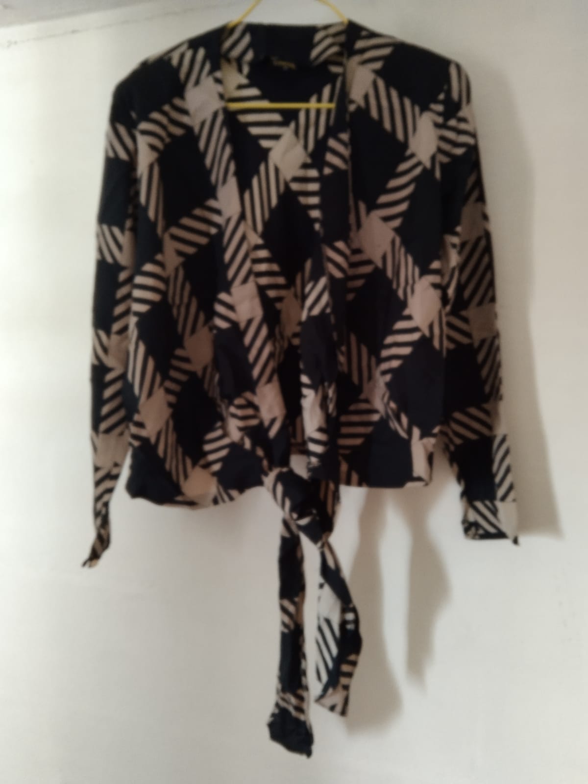 Chic Geometric Wrap Top