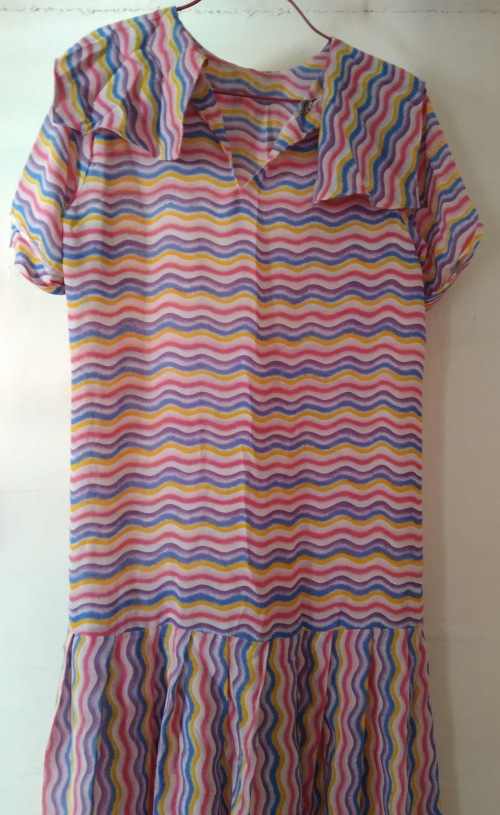 Retro Wavy Print Dress