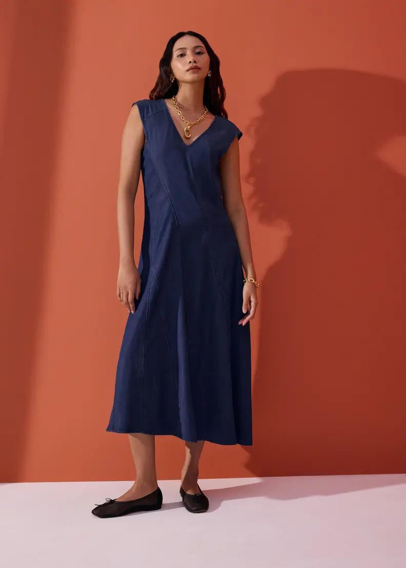 Love, Bonito Love Bonito Chambray Panelled Cap Sleeve Fit & Flare Midi Dress - Photo 3