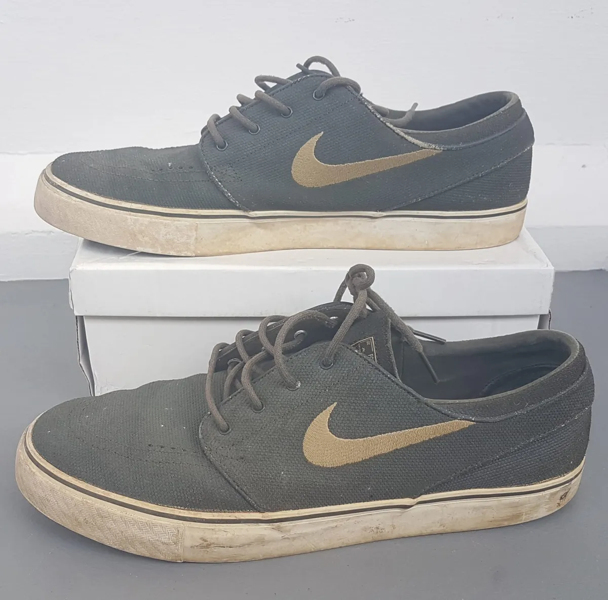 Nike SB Stefan Janoski Sequoia, Filbert-White Sneakers, US 12, UK 11, EUR 46, CM 30, Canvas Shoes, Filbert Accents on Swoosh, Tongue Tab, Zoom Air Cushioning, Nike Skateboarding & Co., Pop Culture, Skate, Surf, Stunt, Streetwise, Everyday Shoes