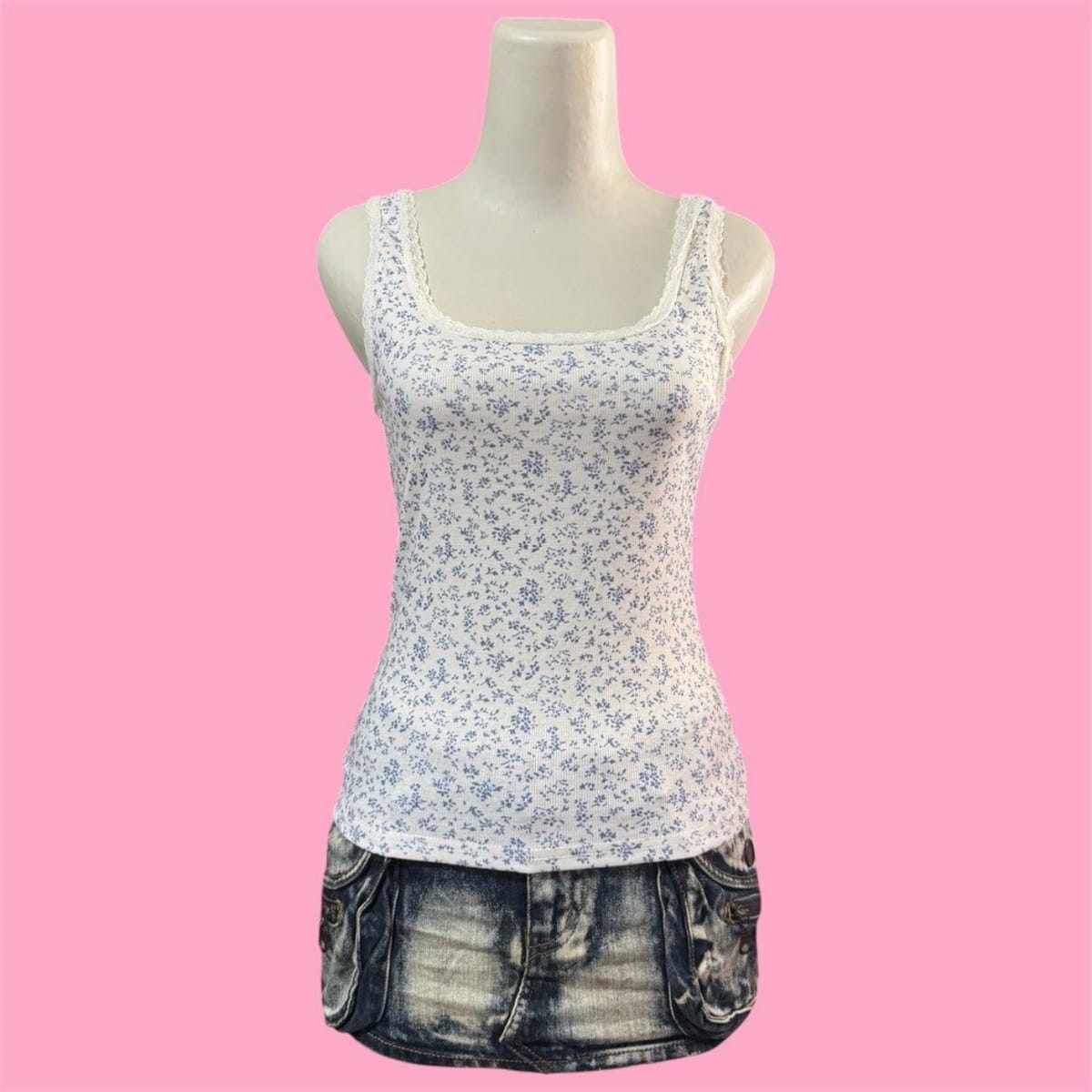 Y2K Blue Floral Tank Top w/ Lace Trim