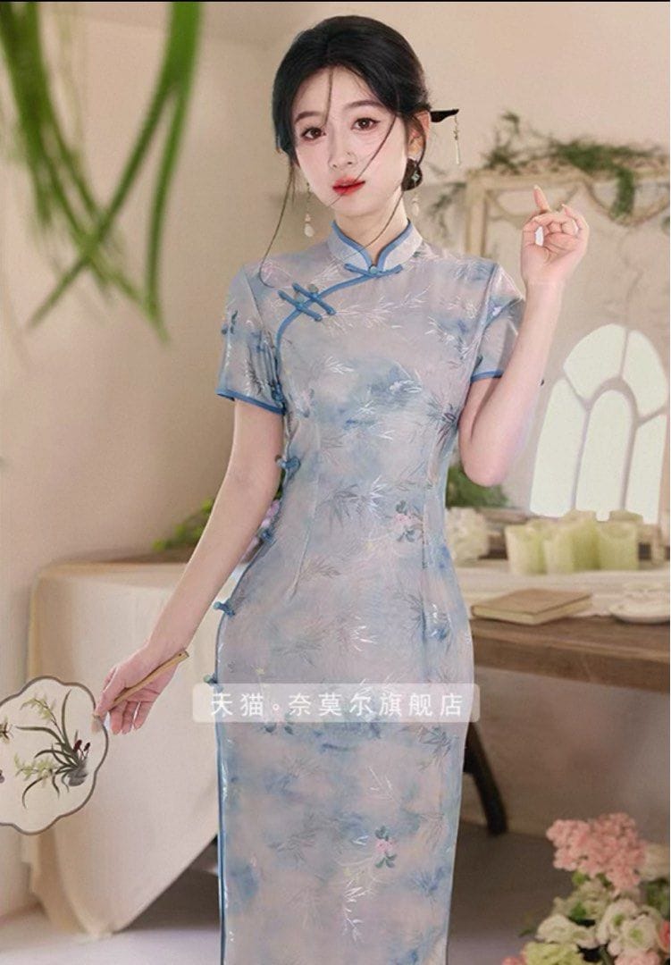 Improved Cheongsam Dress, Suitable for Everyday Wear, for Petite Individuals