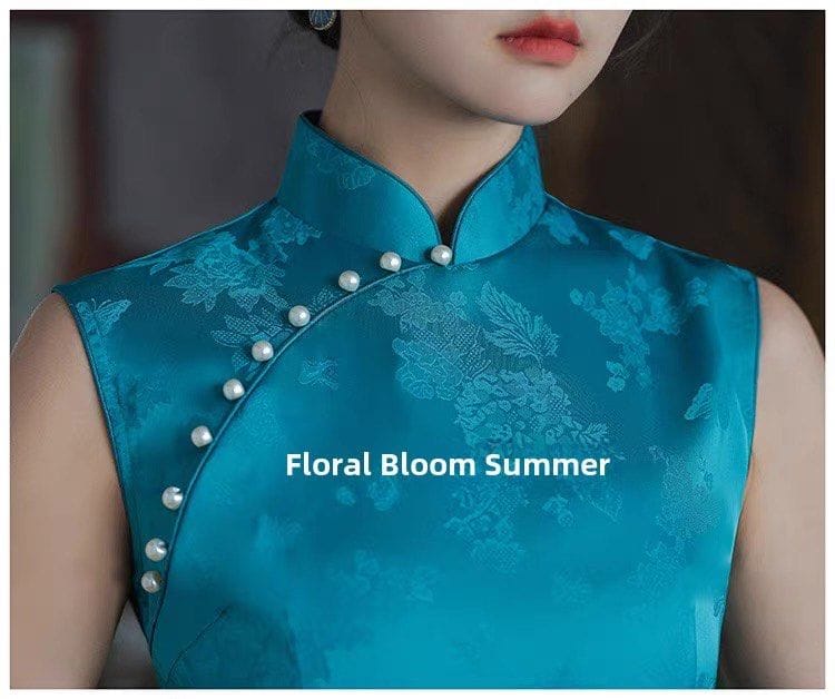 Elegant Vintage Blue Cheongsam – Timeless Vibes - Photo 4