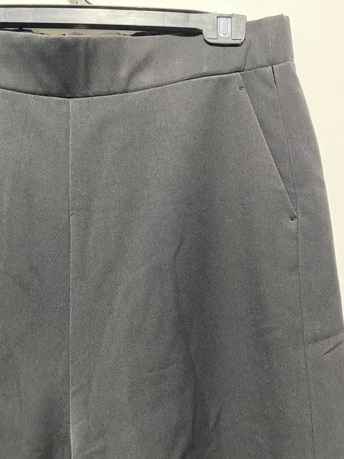 Giordano Ladies GIORDANO LADIES Black Bermudas / Culottes With Pockets (M-L) - Photo 3