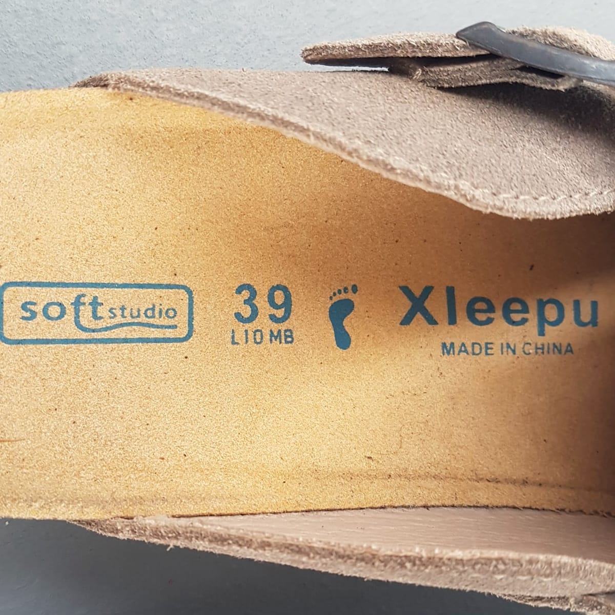 XLEEPU XLEEPU Boston Sandals, Taupe Suede, Soft Studio Shoes, Cosmopolitan, EU 39, Cool Sliders, Slip-On, Clogs, Perfect for Everyday Fashionwear, Birkenstock Style, Sleek Buckle Model, Designer Covered Footwear, Timeless Appeal, Sophistication, Streetwise - Photo 4