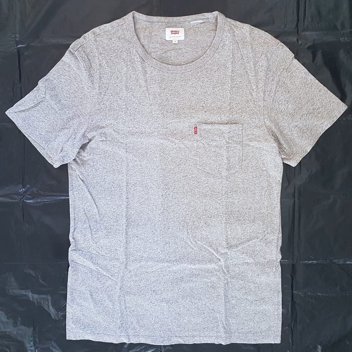 Retro Levi’s Designer T-Shirt, Cosmopolitan, Vintage Levi’s Strauss, San Francisco, Original Levi’s Pocket Shirt, Cool Grey Tee, Sleek RED Tag, Timeless Classic, Sophistication, Streetwise, Urban Style, Pop Culture, Hip Hop, Rock Star, Cult Street Fashion