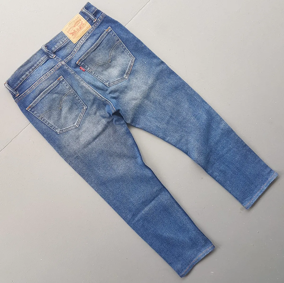 Levi's Original Levi’s Strauss Denim Jeans, Levi’s Soft Denim 505 Model, Red Tab, W31 L32, Cool Bottoms, Cosmopolitan, Stretchable, Retro Pants, Timeless Classic, American Jeans, Sleek Design, Sophistication, Pop Culture, Hip Hop, Rock Star, Cult Street Fashion - Photo 2