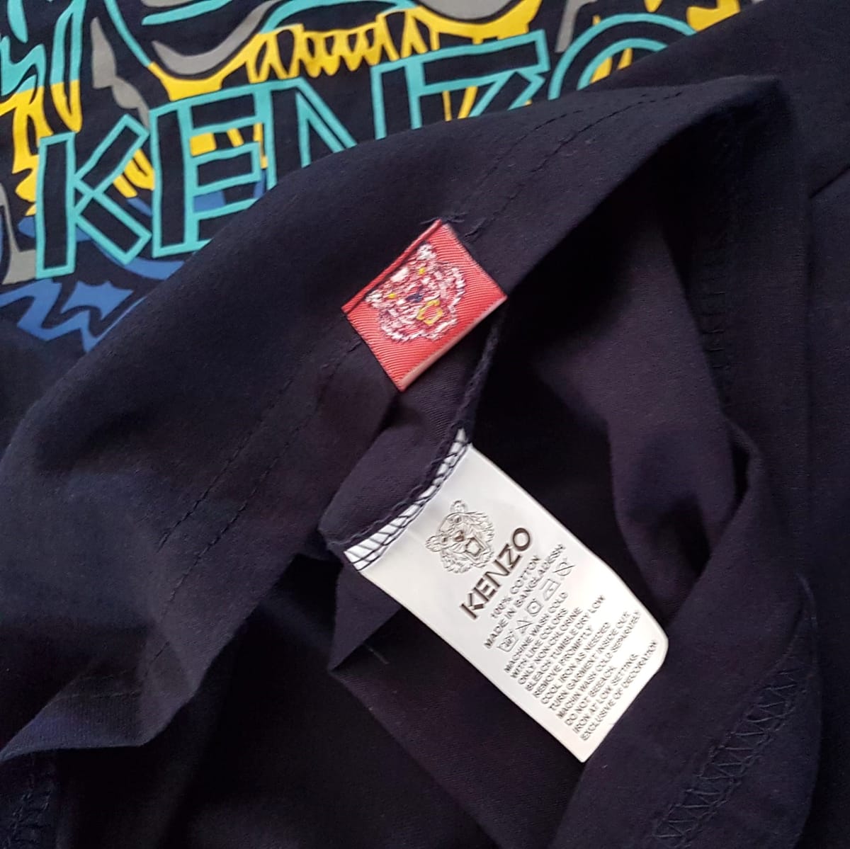 kenzo  Retro KENZO Designer T-Shirt, Cool Dark Blue Top, Size LARGE, Cosmopolitan, TIGER Graphic Top, Art décor TIGER Tee, Sleek Fashion Wear, Streetwise, Sophistication, Timeless Appeal, Pop Culture, Luxury Living, Urban Style, Hip Hop, Rock Star - Photo 7