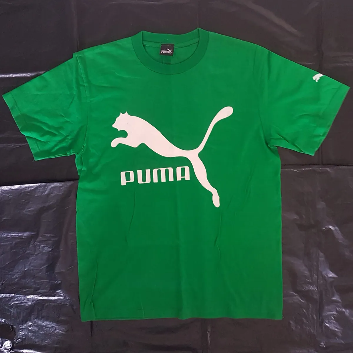Puma Original PUMA T-Shirt, Vibrant Green Shirt, White Puma Logo, Cosmopolitan, Sleek Designer Tee, Cool PUMA Large Top, Sophistication, Streetwise, Pop Culture, Hip Hop, Rock Star, Roadster, Summer Holidays, Cult Street Fashion, Urban Style - Photo 2