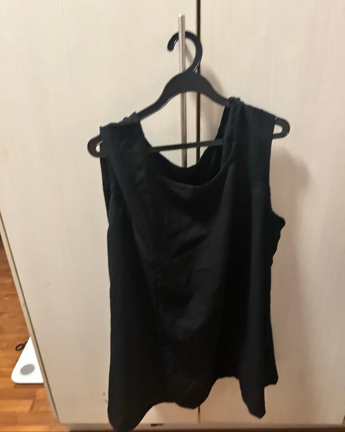Chic Black Sleeveless Top