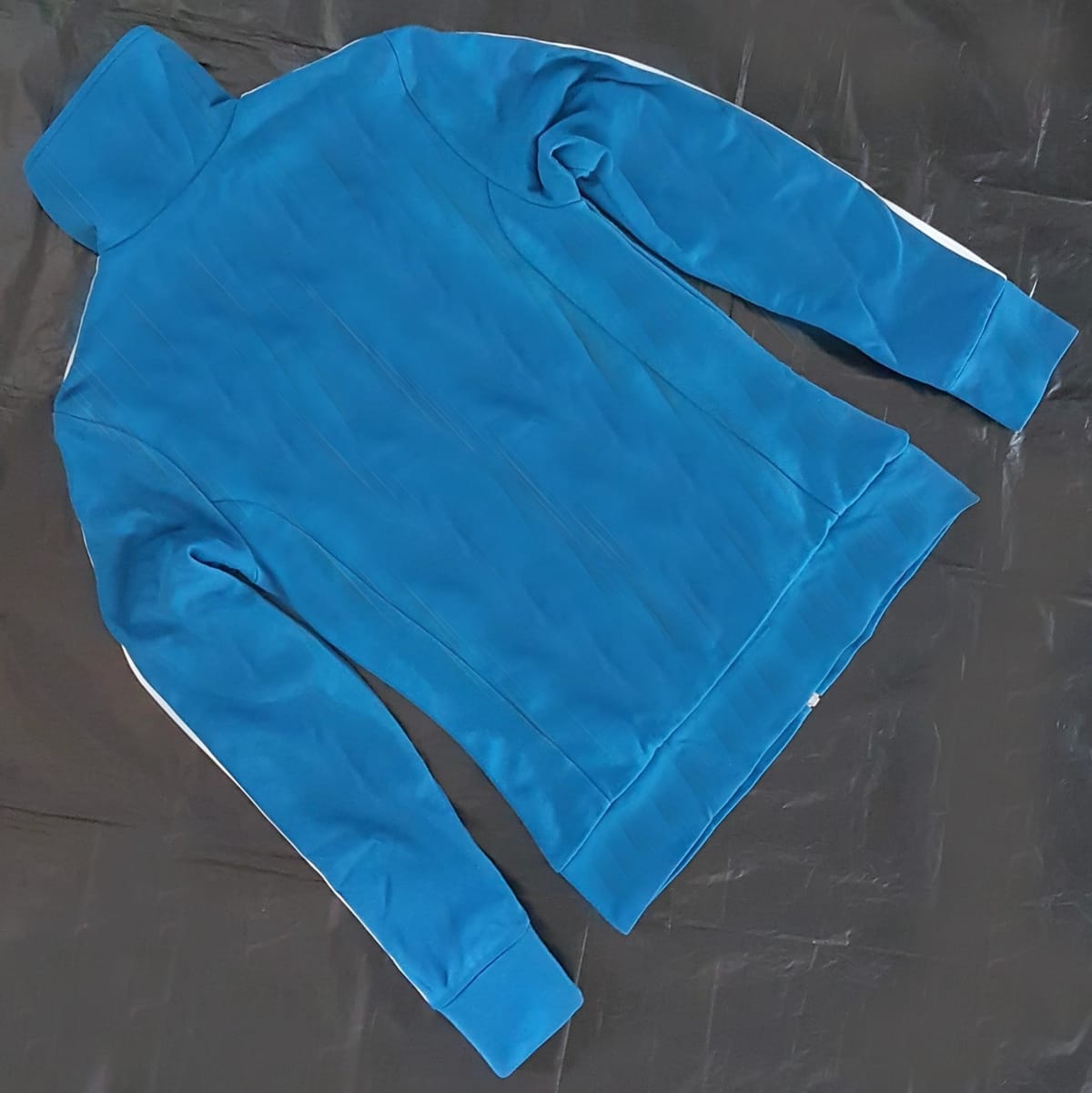 Adidas Vintage Adidas Tracksuit, Retro Sky Blue Zipper Jacket, Cosmopolitan, High Collar Coat, Cool Biker Jacket, Sleek ADIDAS Outerwear, Sophistication, Roadster, Travel Essentials, Backpackers, Streetwise, Pop Culture, Geek, Cult Street Fashion - Photo 8