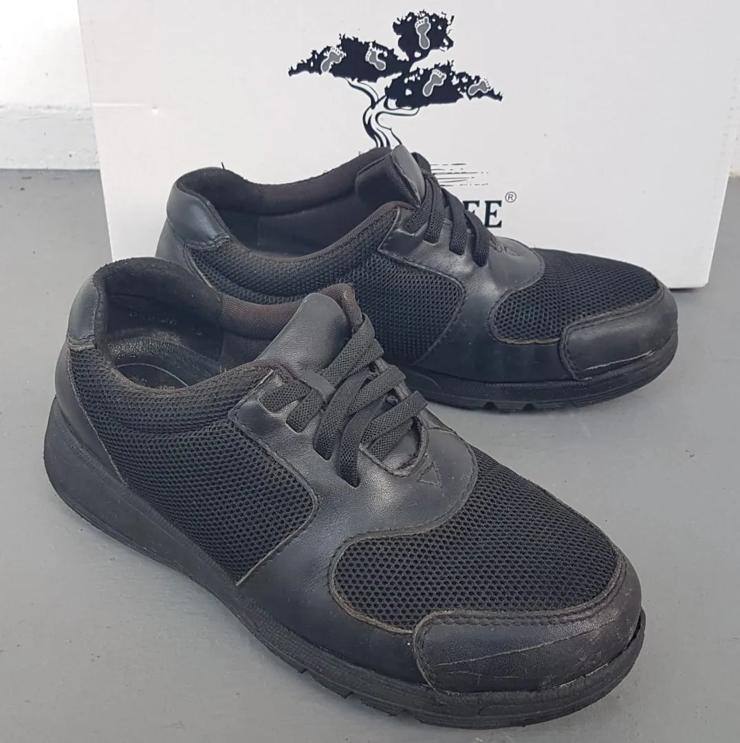 Original FOOT TREE Nursing Shoes, US 7, EU 36.5, Black Working Shoes, Mix of Leather & Mesh Shoes, Cosmopolitan, Pharmacy, Retail, Hospitality, Healthcare, Comfortable Footwear, Slip-On, Timeless Classic, Sophistication, Cult Street Fashion, Urban Living - Photo 3