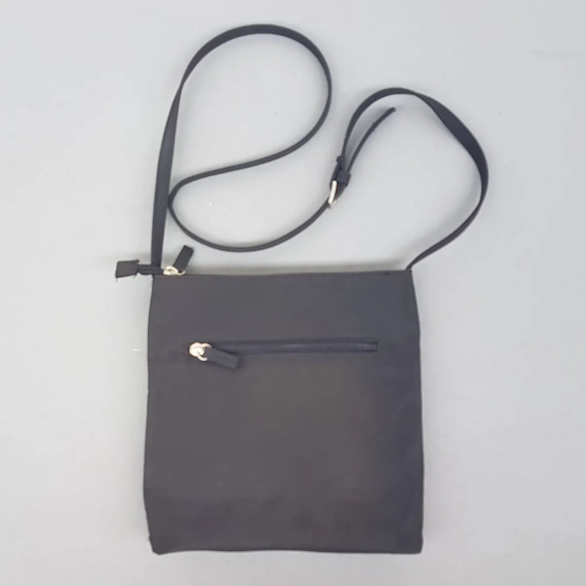 Poccilini, ITALY Original POCCILINI Tote Bag, ITALY, Cool Cross-Body, Minimalist, Simple Black Handbag, Elegant Messenger, Luxury Living, Shoulder Sling, Cosmopolitan, Duffel, Urban Style, Haute Couture, Designer Hand Carry, Sophistication, Streetwise, Everyday Bag - Photo 2